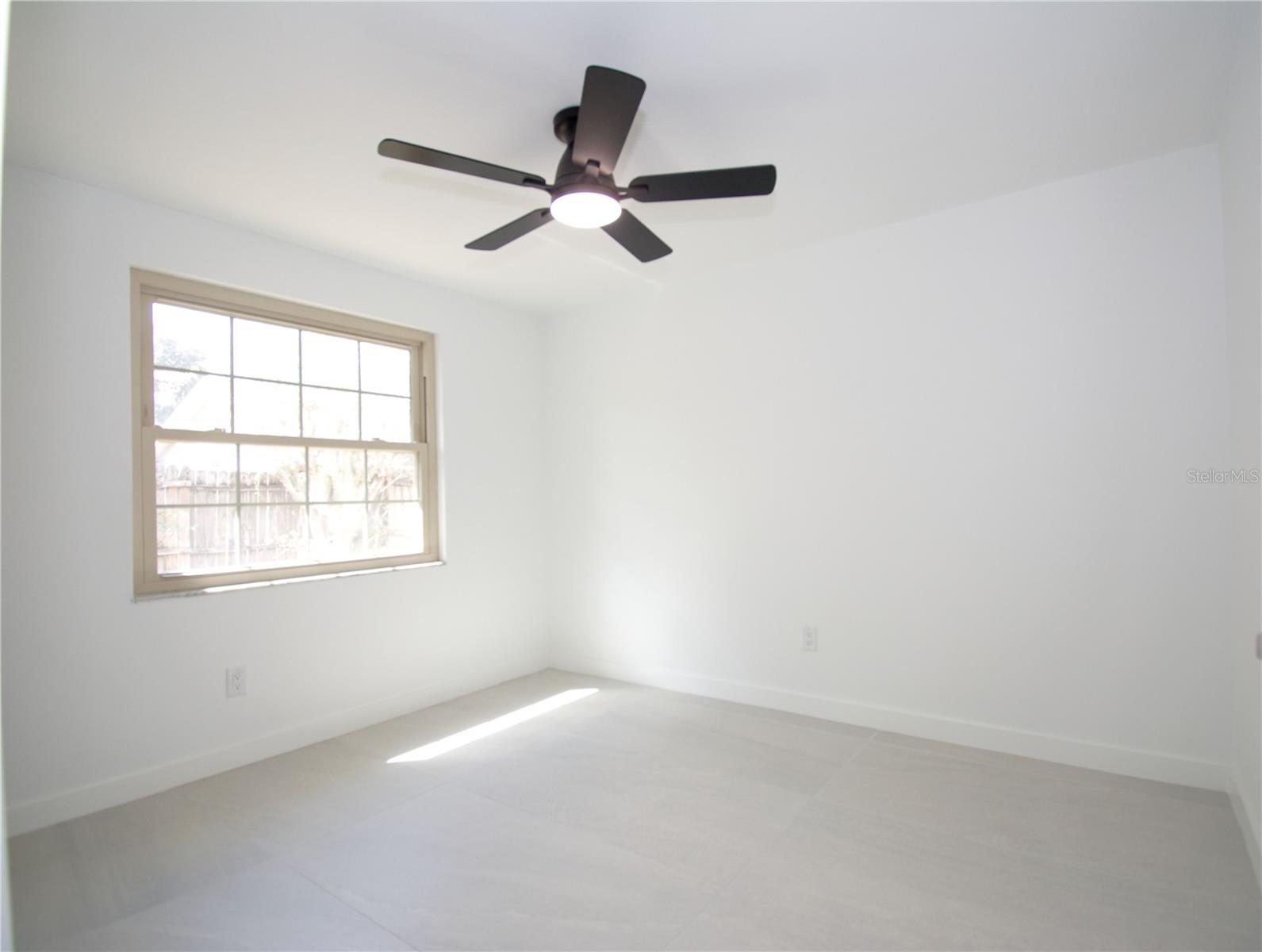 Image 16 of 30 For 9409 Lonsdale Court