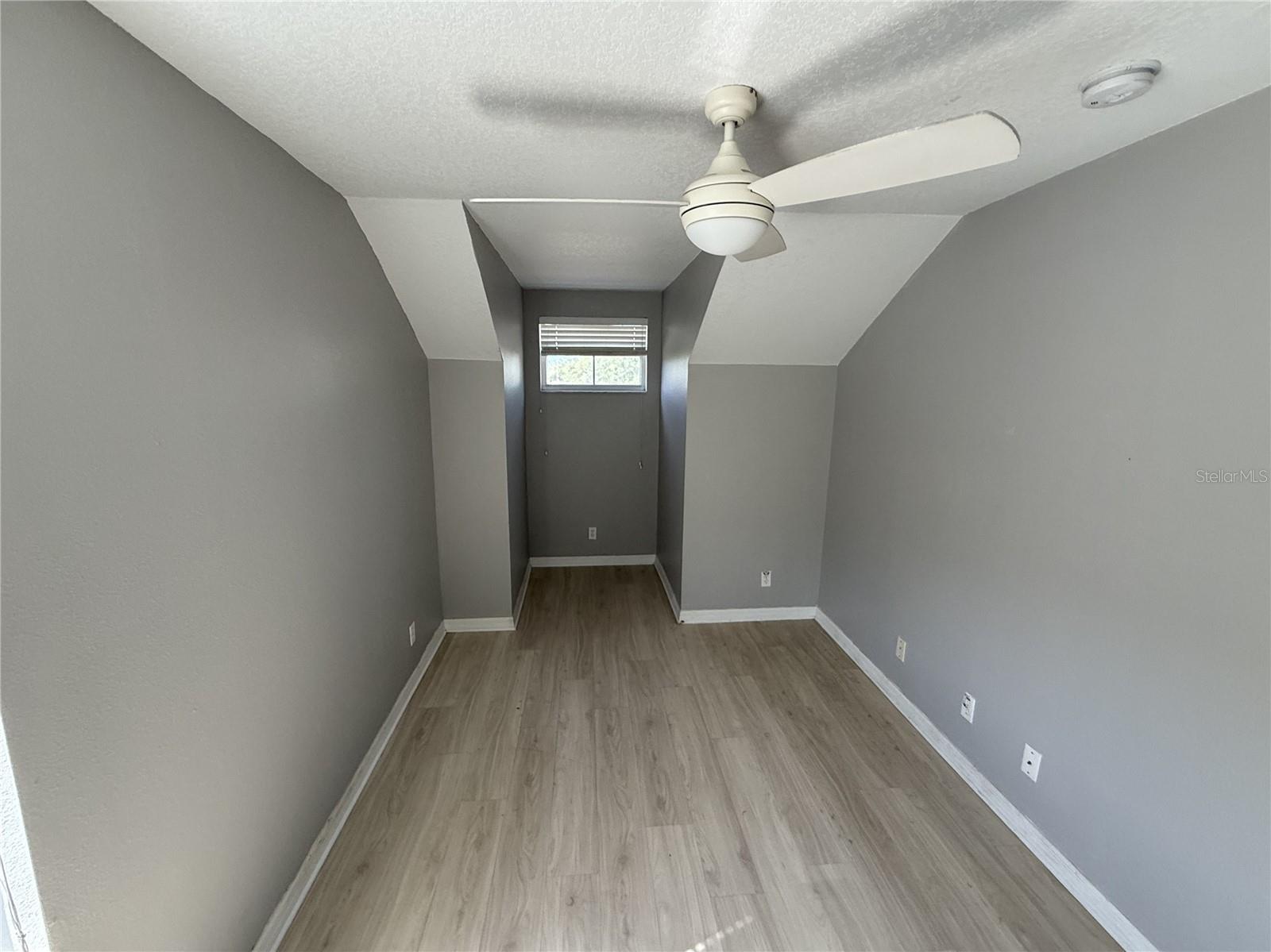 Image 15 of 19 For 4222 Day Bridge Place 1400