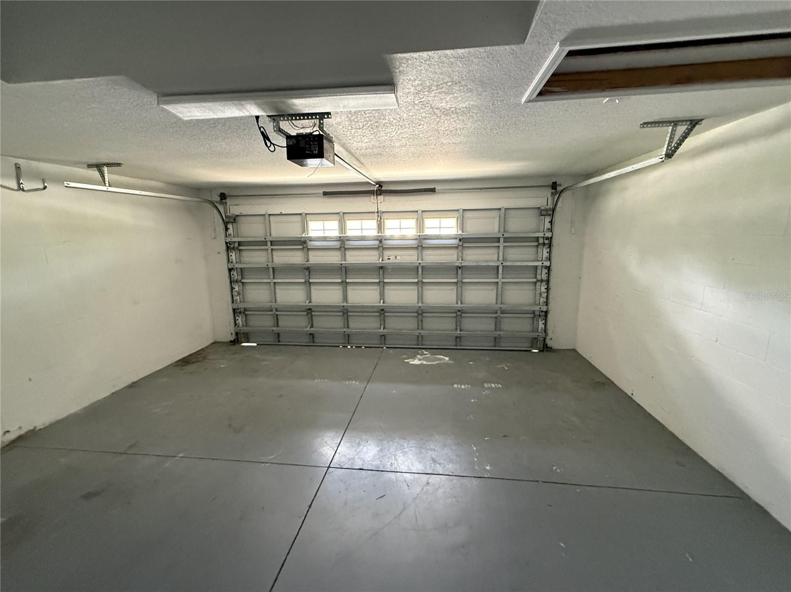 Image 16 of 19 For 4222 Day Bridge Place 1400