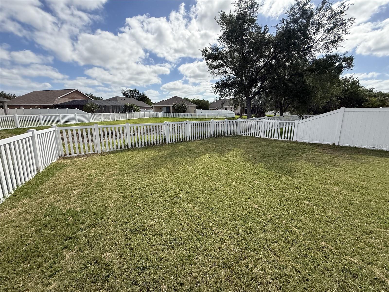Image 17 of 19 For 4222 Day Bridge Place 1400