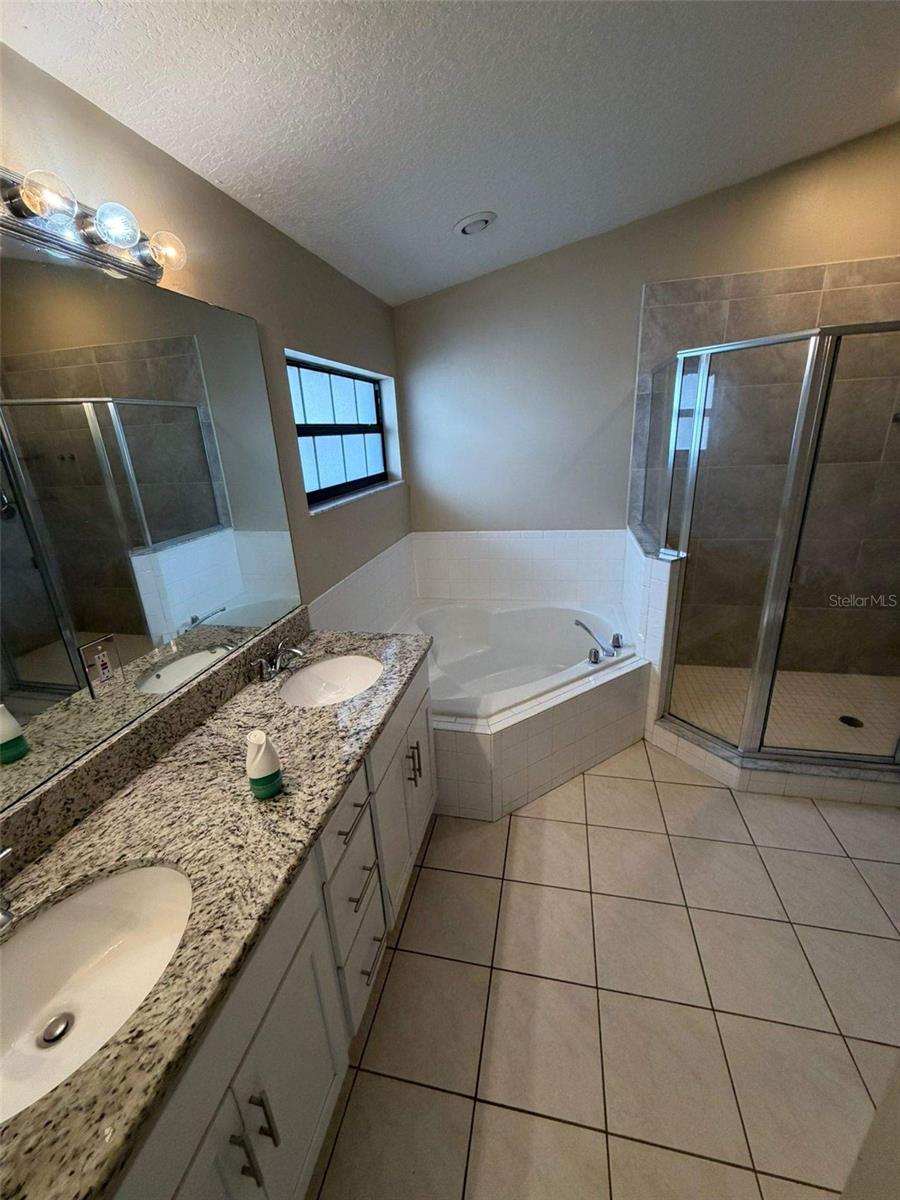 Image 17 of 38 For 2203 Summer Raye Court