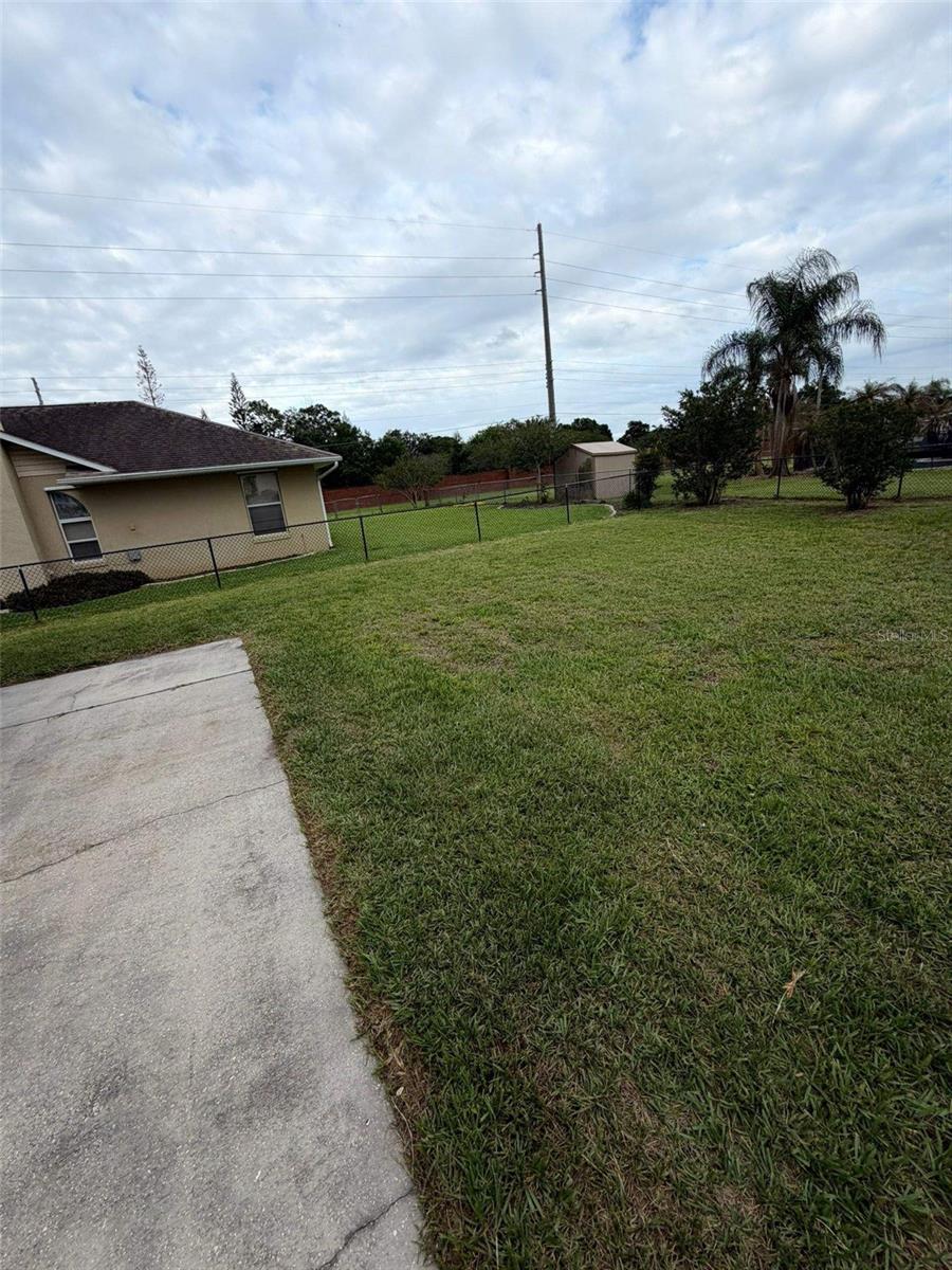 Image 34 of 38 For 2203 Summer Raye Court