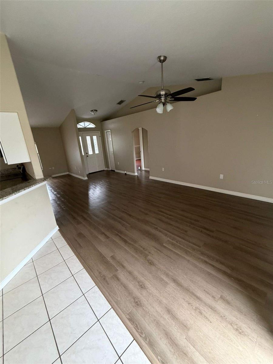 Image 4 of 38 For 2203 Summer Raye Court