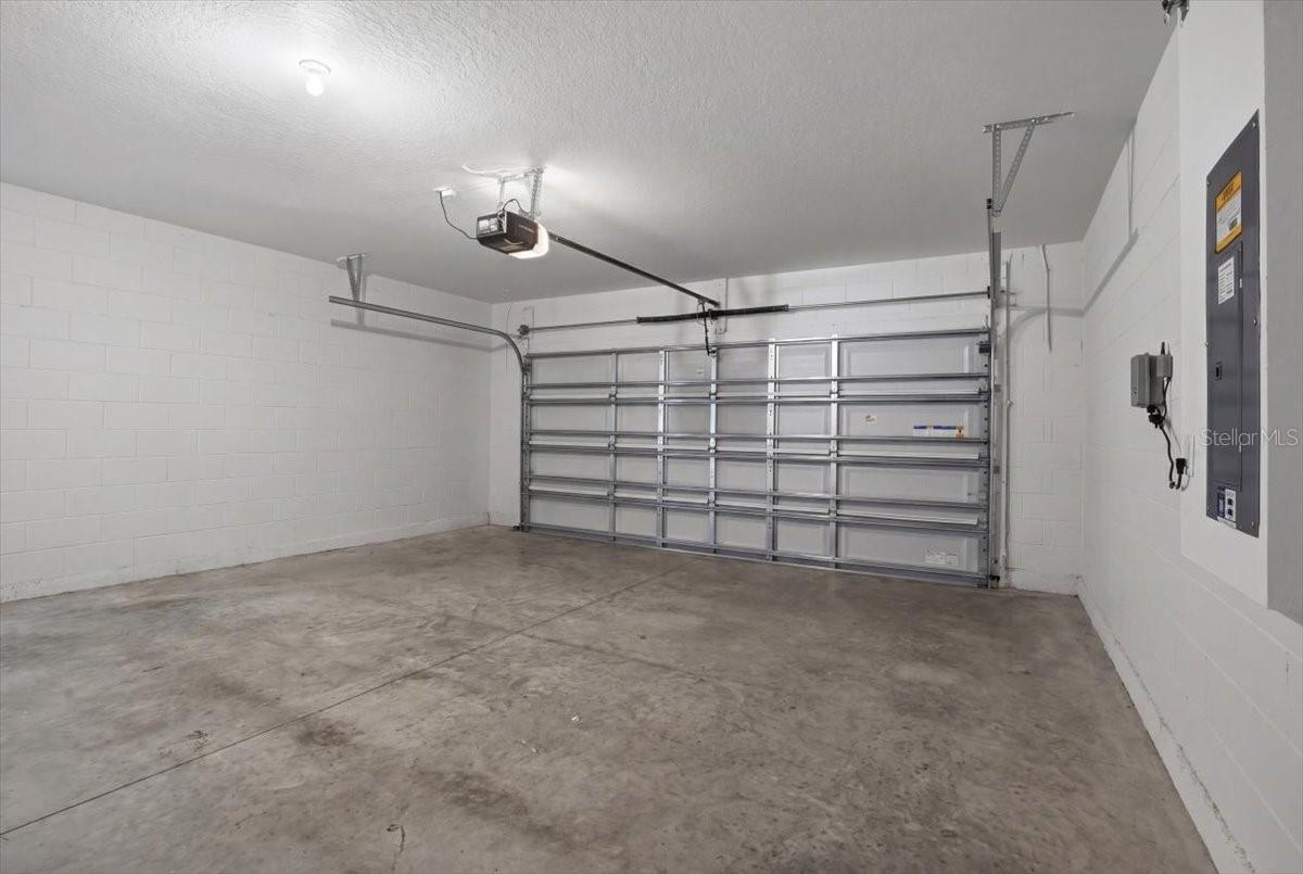 Image 17 of 56 For 3126 Suncoast Blend Drive