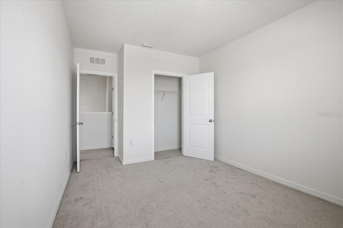 Image 33 of 56 For 3126 Suncoast Blend Drive
