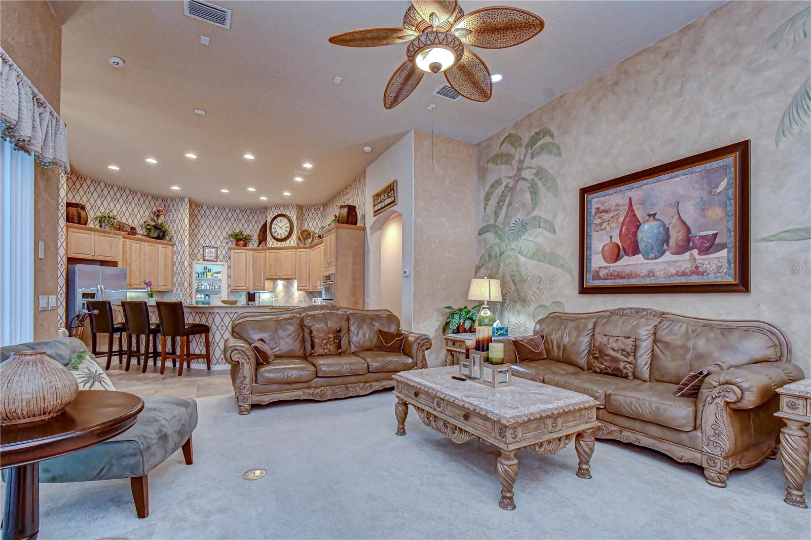 Listing photo id 14 for 20915 Lake Vienna Drive