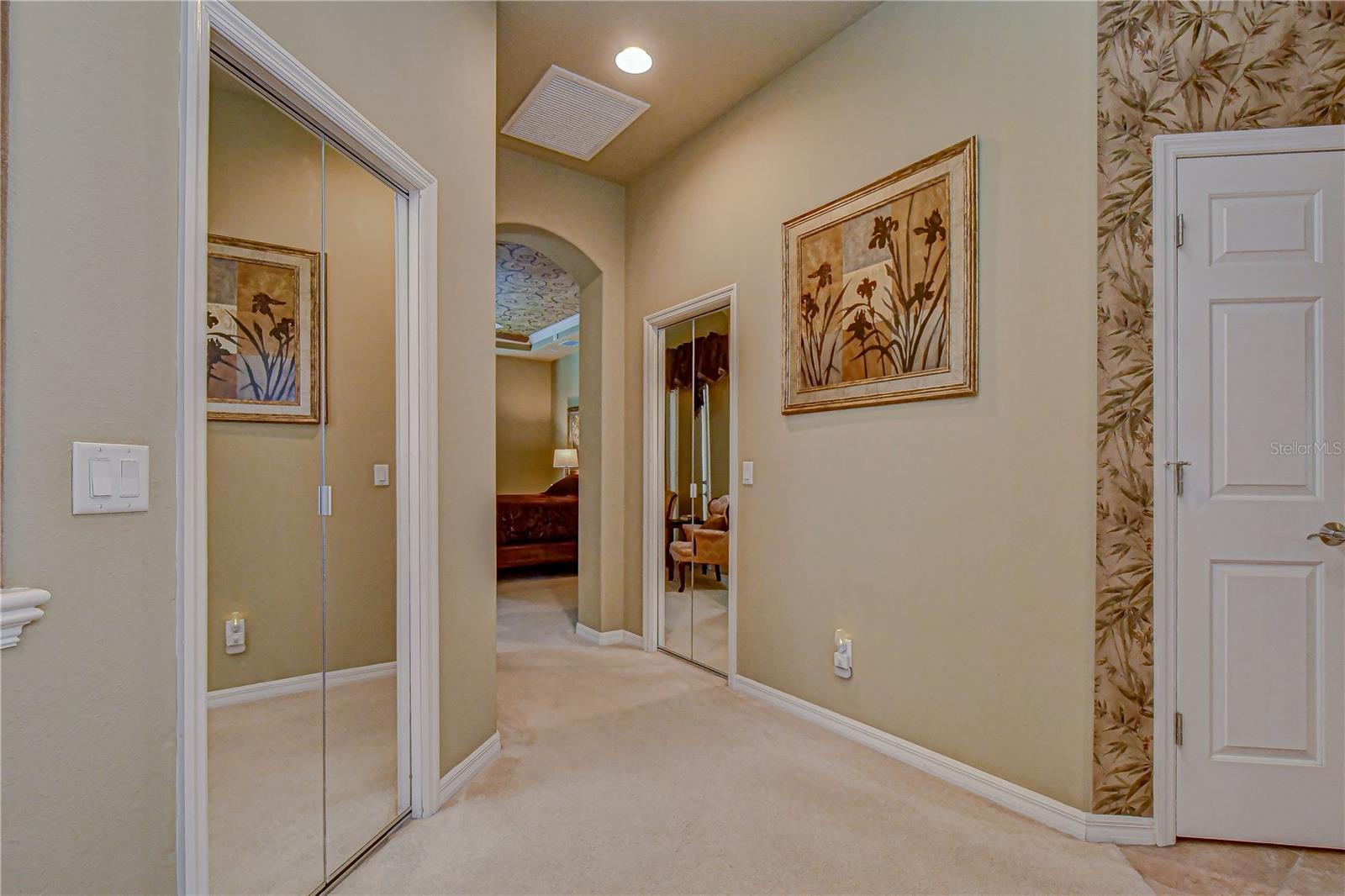 Listing photo id 15 for 20915 Lake Vienna Drive