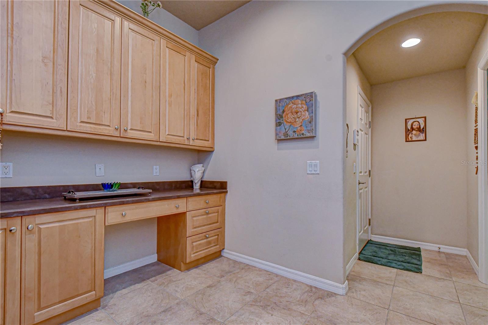 Listing photo id 26 for 20915 Lake Vienna Drive