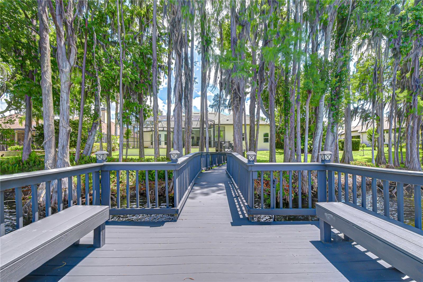 Listing photo id 40 for 20915 Lake Vienna Drive