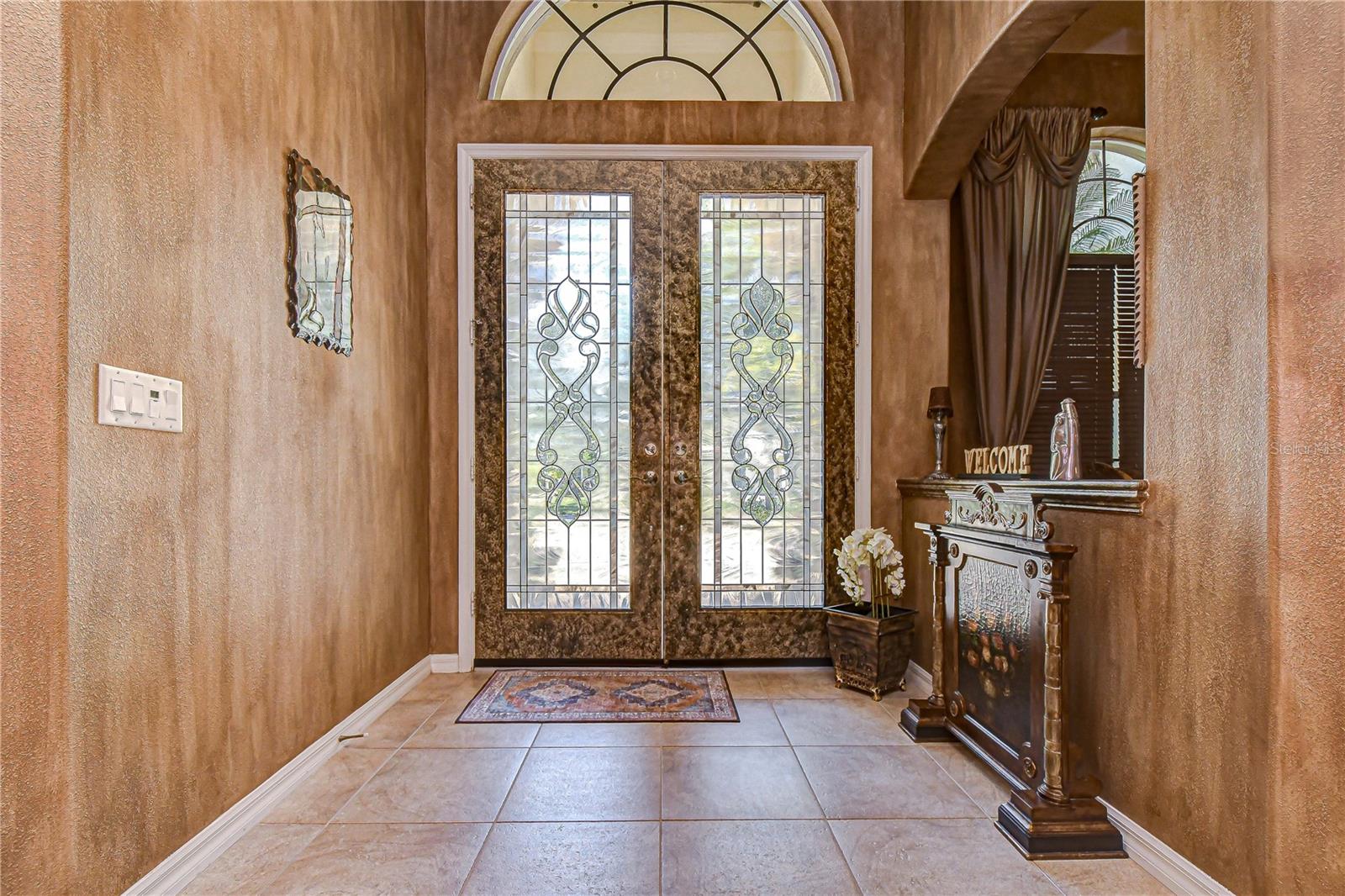 Listing photo id 6 for 20915 Lake Vienna Drive