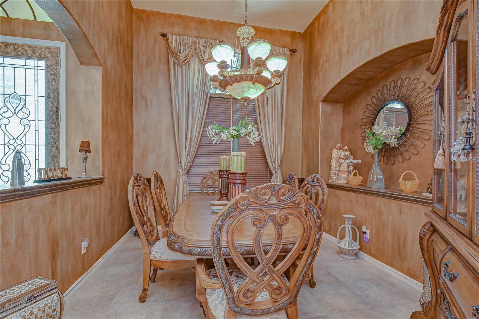 Listing photo id 7 for 20915 Lake Vienna Drive
