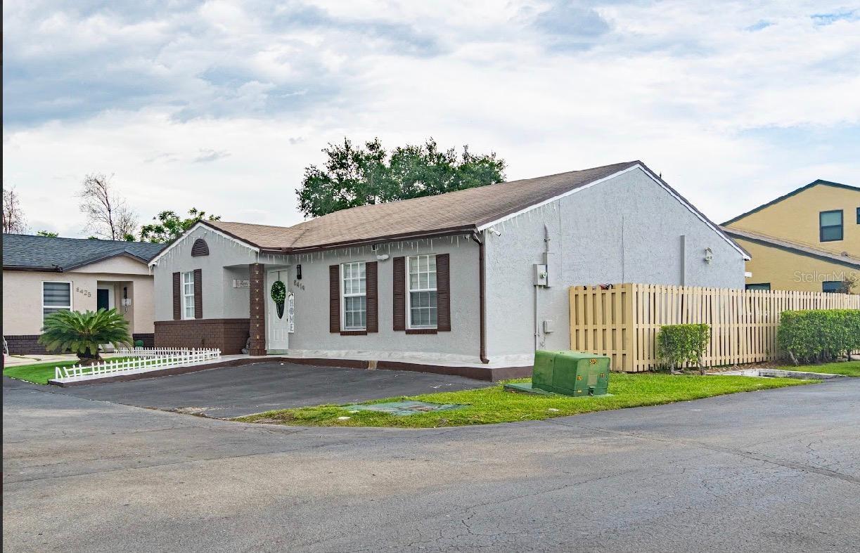 Image 2 of 37 For 8419 Nw 193rd Ln