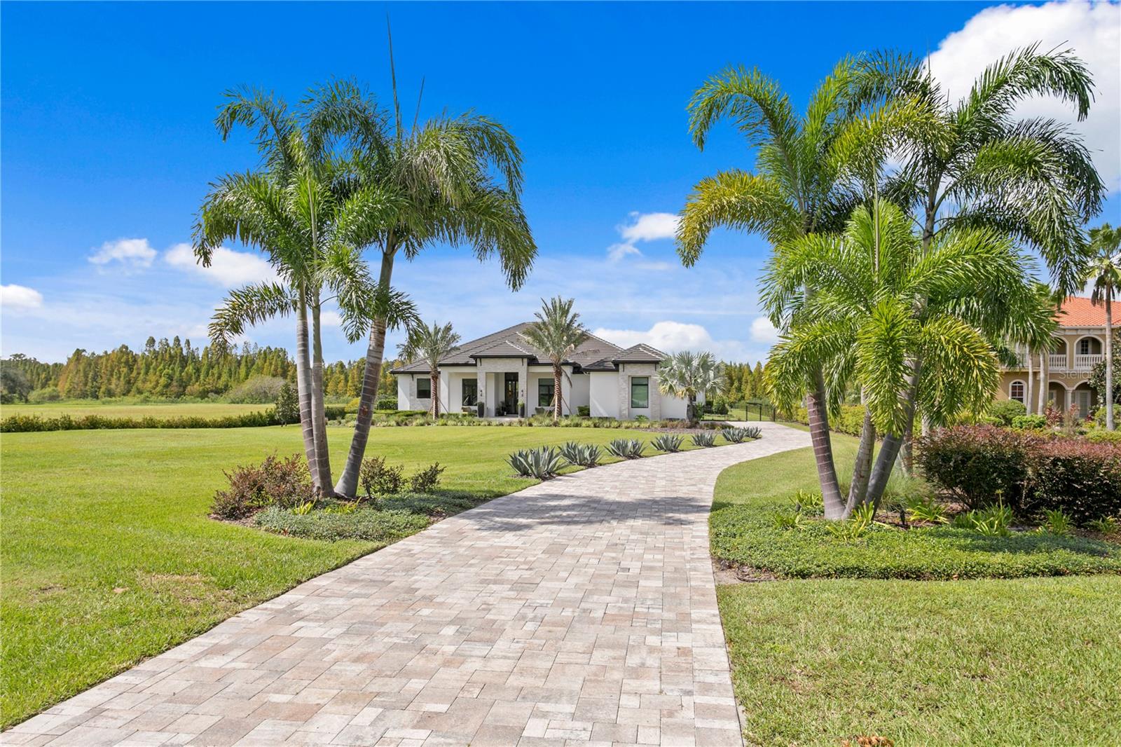 Details for 10521 Broadland Pass, THONOTOSASSA, FL 33592