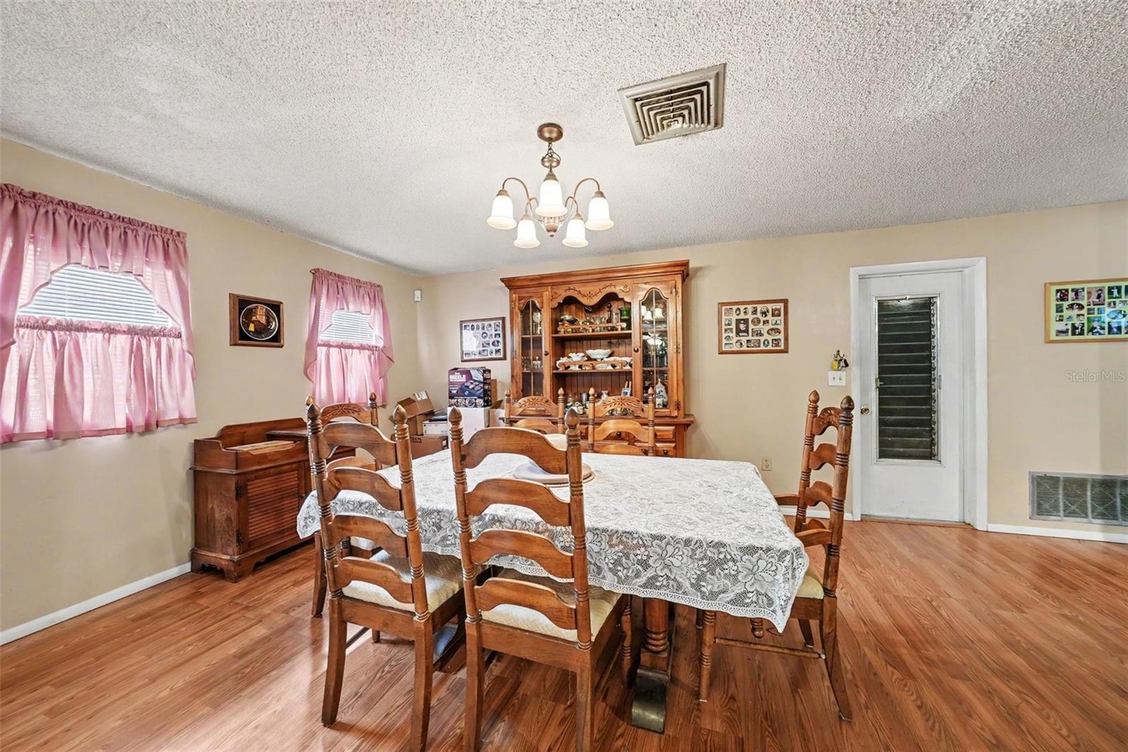 Image 7 of 14 For 12706 Whisper Circle