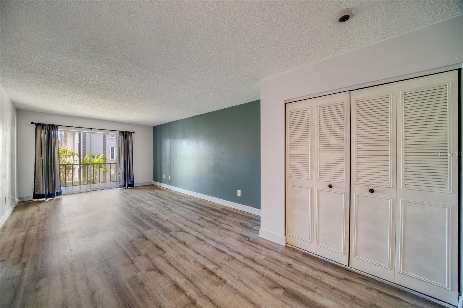 Image 7 of 23 For 8693 Bardmoor Boulevard 205