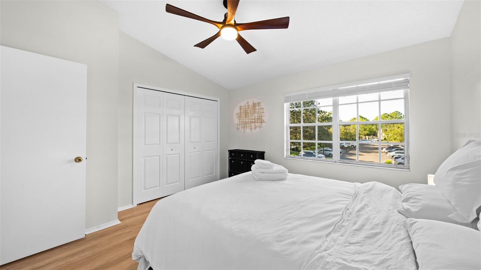 Image 16 of 21 For 12444 Berkeley Square Drive
