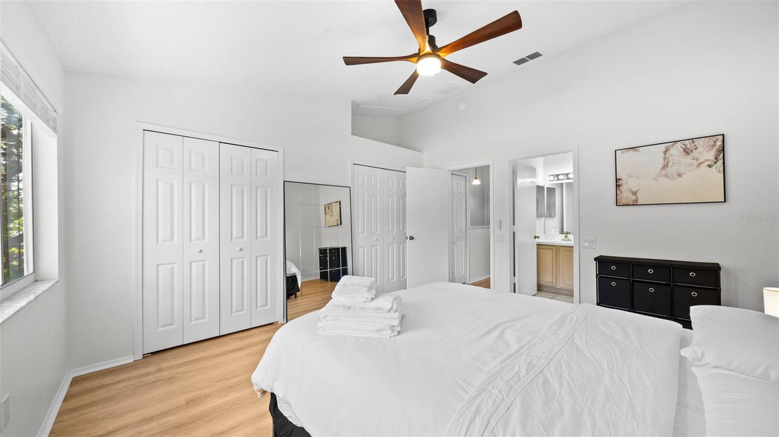 Image 19 of 21 For 12444 Berkeley Square Drive