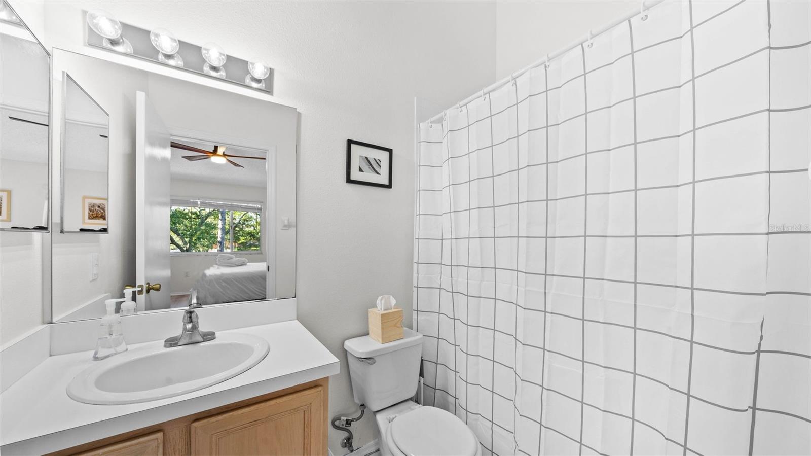 Image 20 of 21 For 12444 Berkeley Square Drive