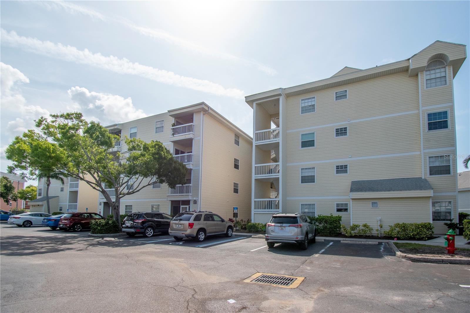 Details for 6817 Stones Throw Circle N 17203, ST PETERSBURG, FL 33710
