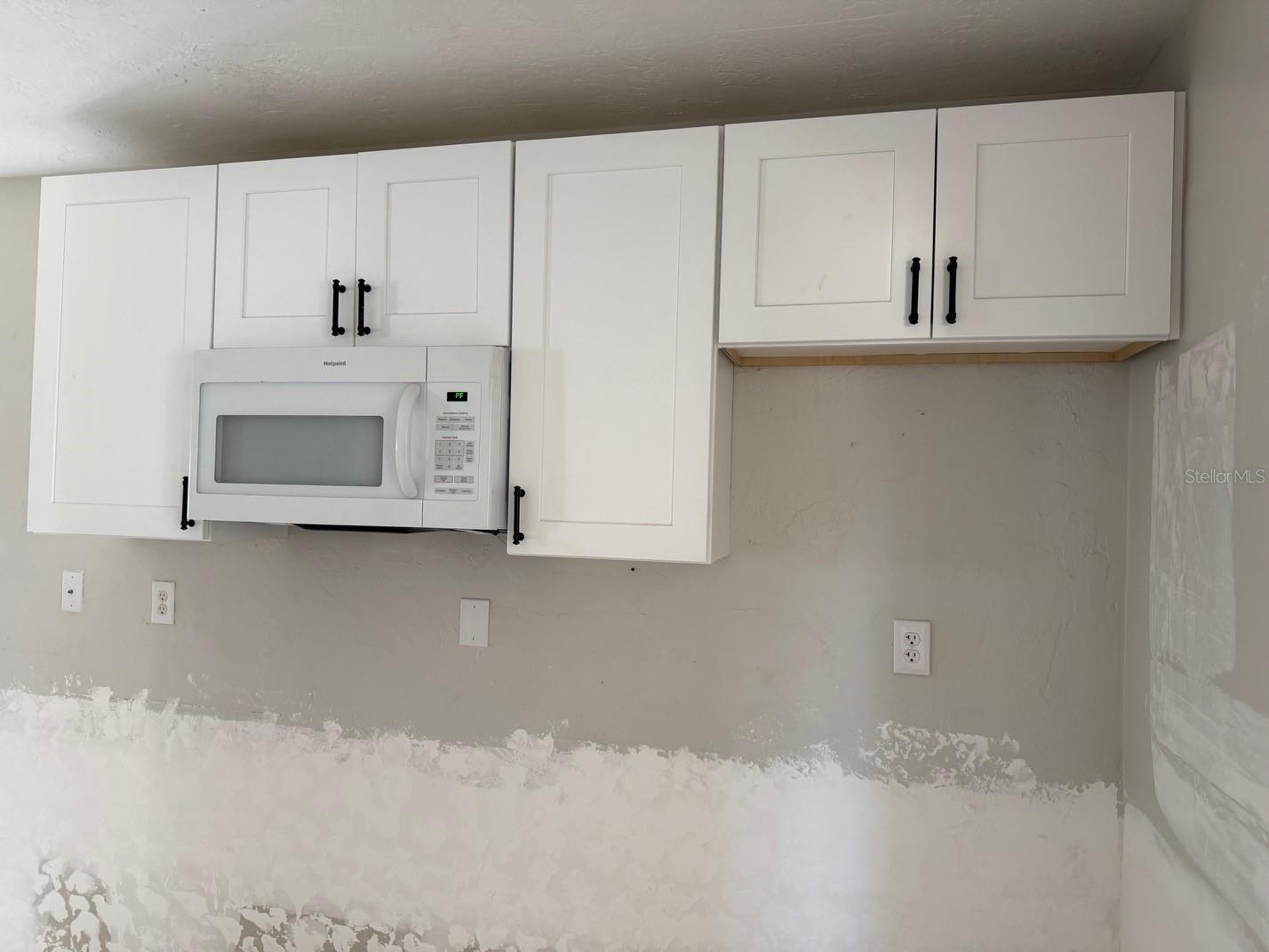 Image 3 of 12 For 430 42nd Avenue Ne
