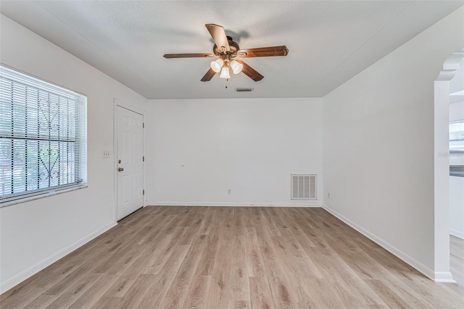 Image 13 of 46 For 506 Sparkman Avenue