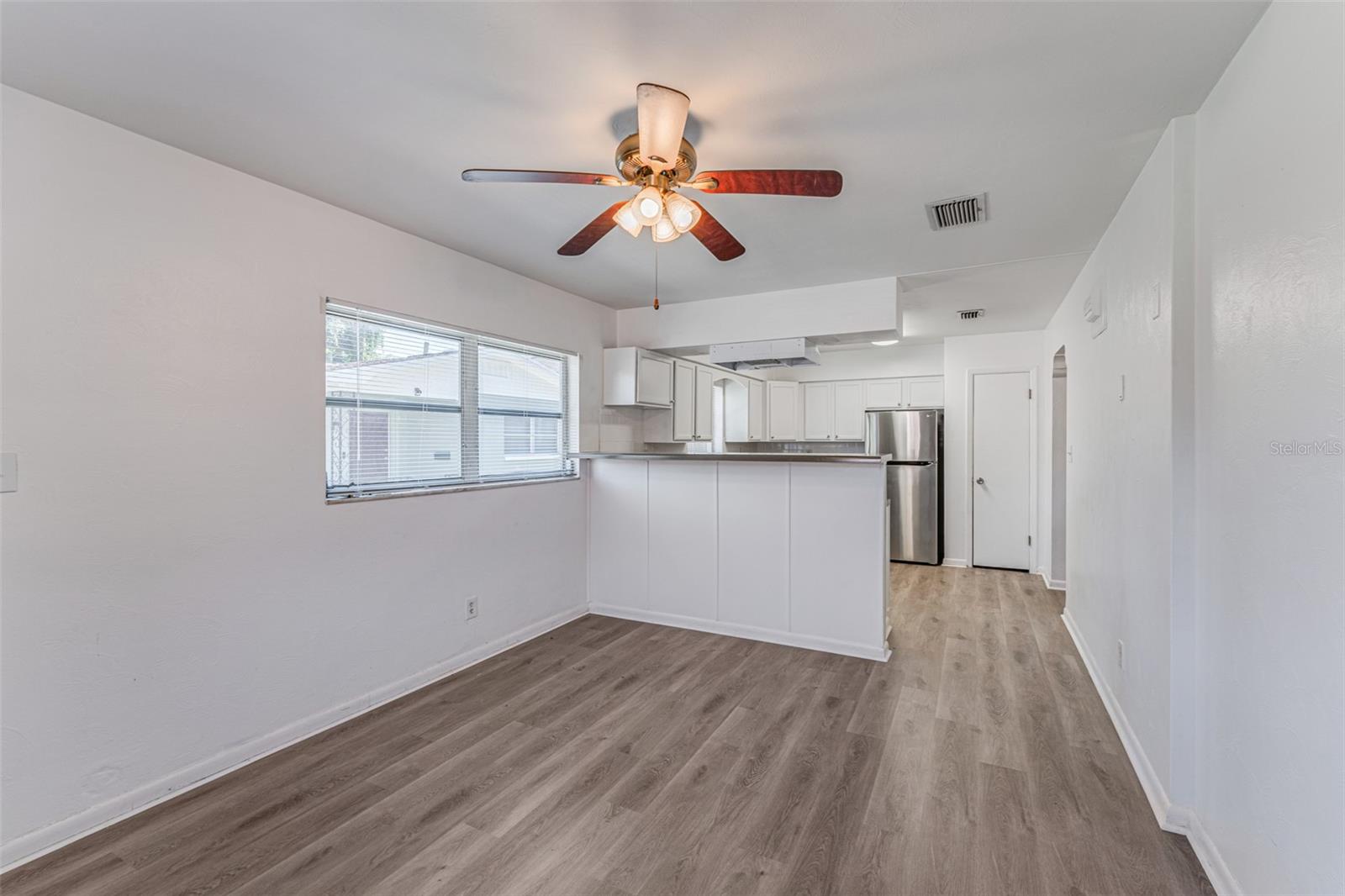 Image 19 of 46 For 506 Sparkman Avenue