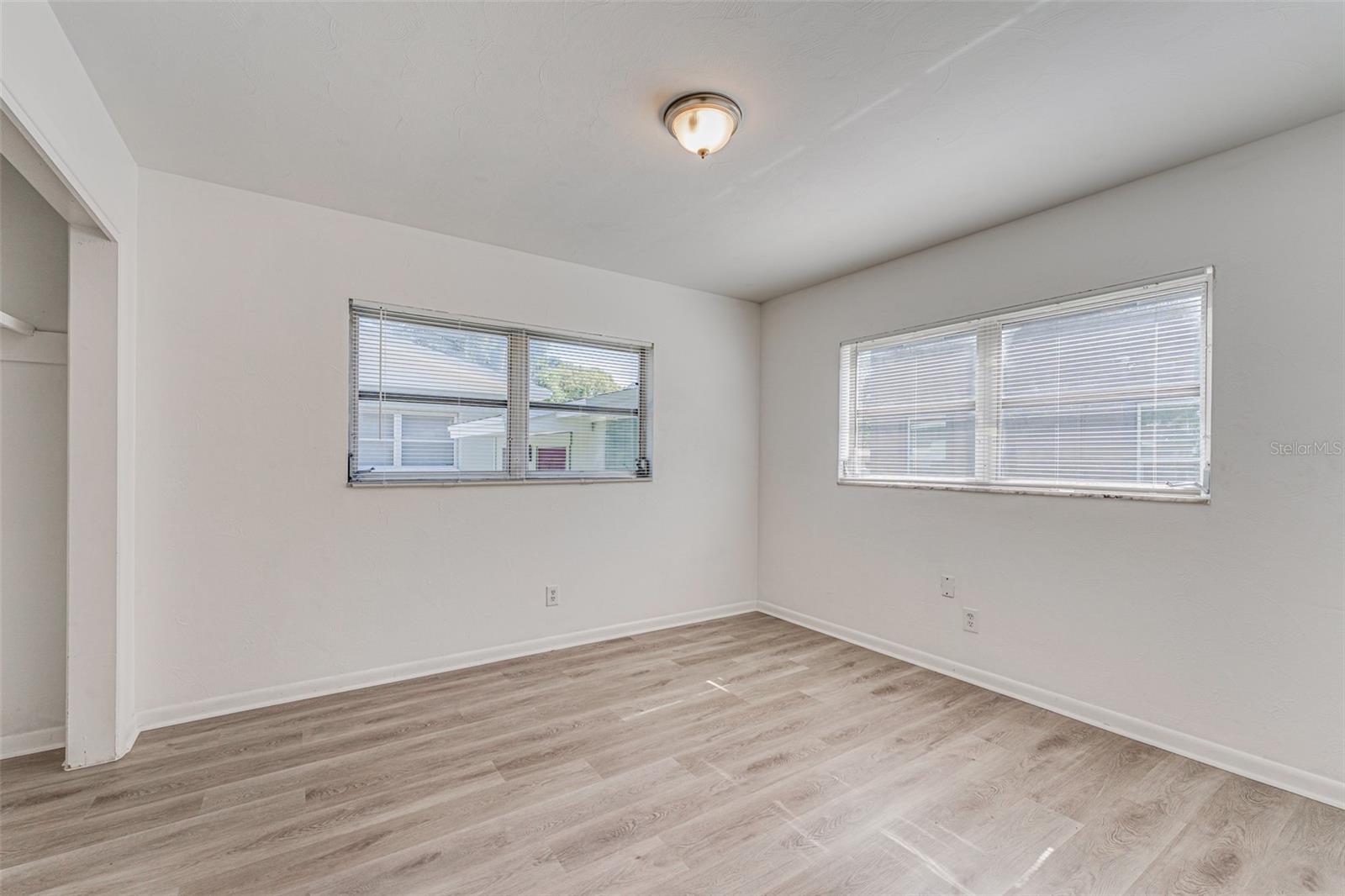 Image 22 of 46 For 506 Sparkman Avenue