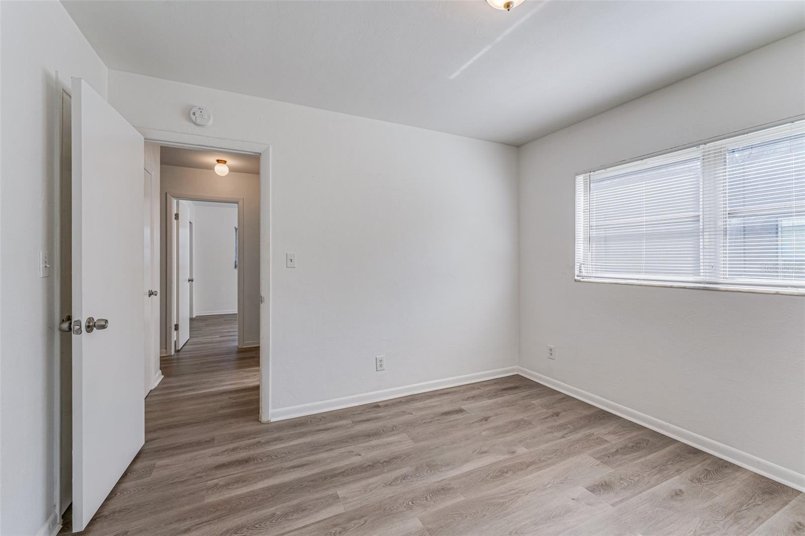 Image 31 of 46 For 506 Sparkman Avenue