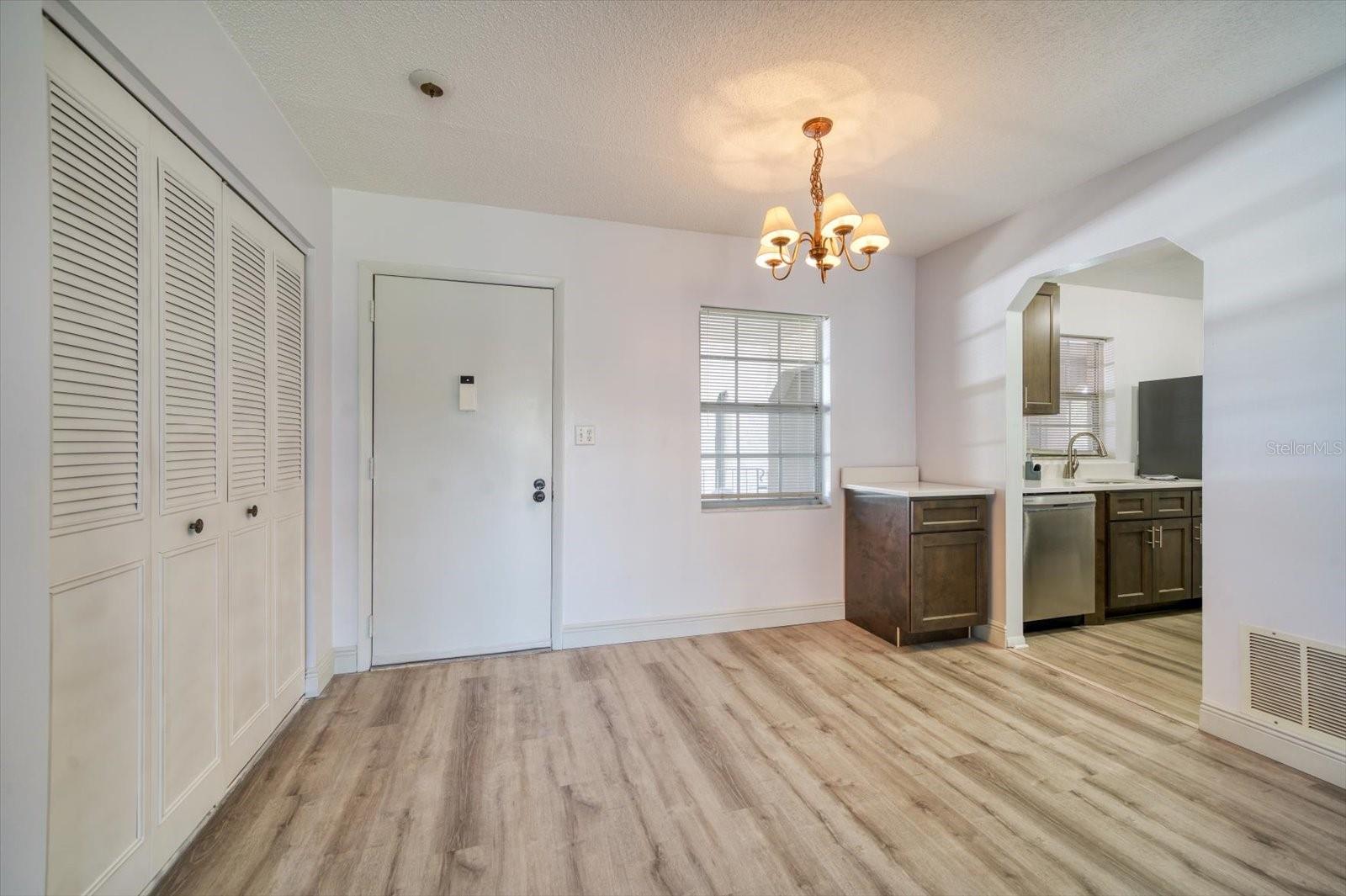 Image 6 of 23 For 8693 Bardmoor Boulevard 205b