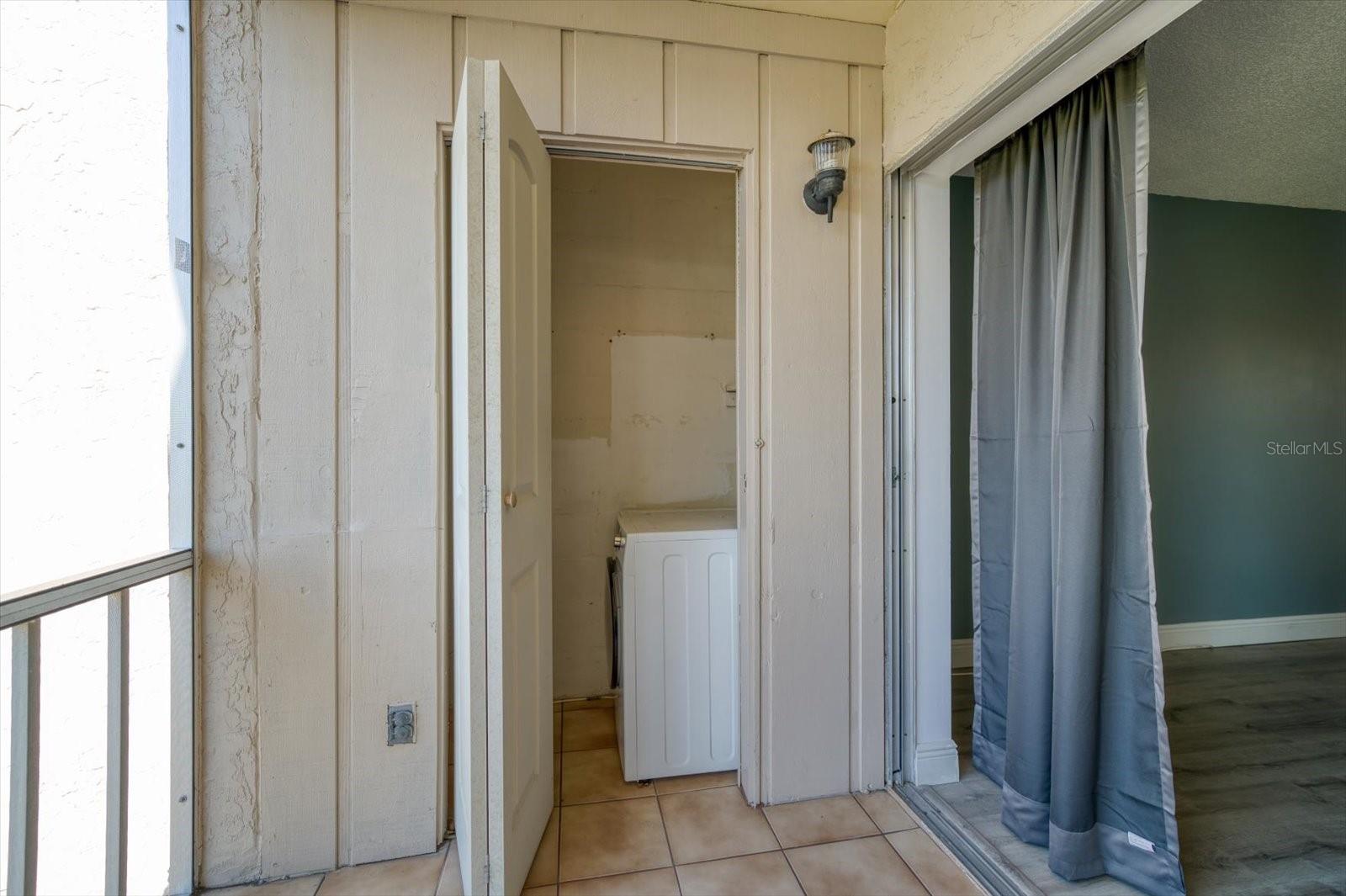 Image 8 of 23 For 8693 Bardmoor Boulevard 205b