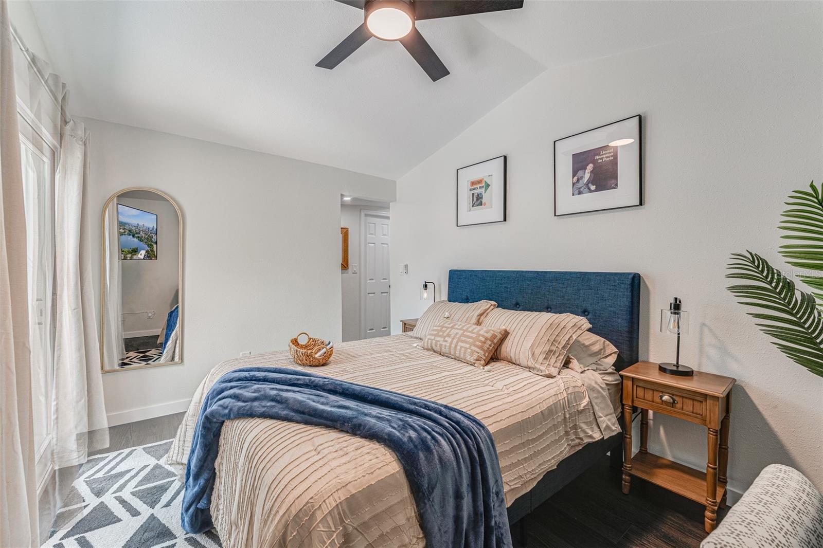 Image 12 of 97 For 4651 22nd Avenue N