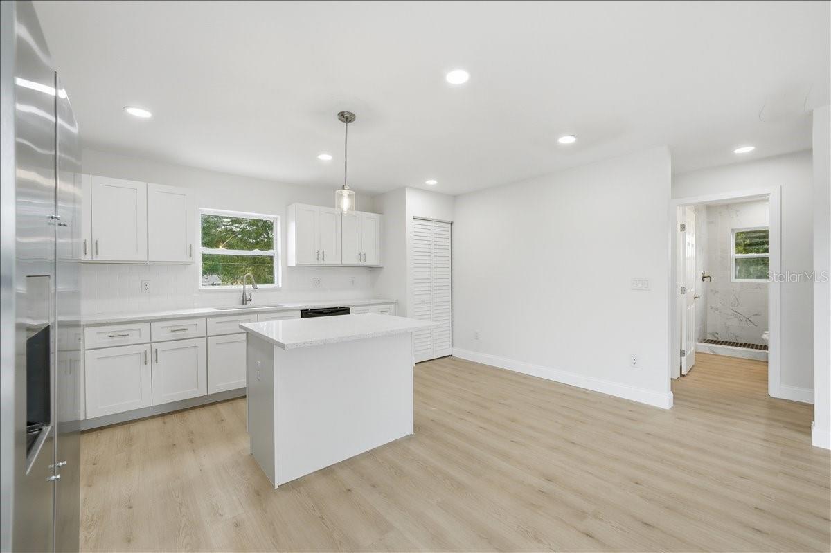 Image 45 of 97 For 4651 22nd Avenue N