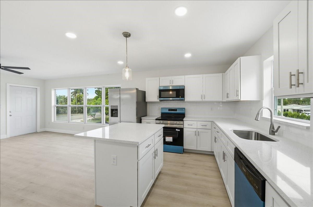 Image 50 of 97 For 4651 22nd Avenue N