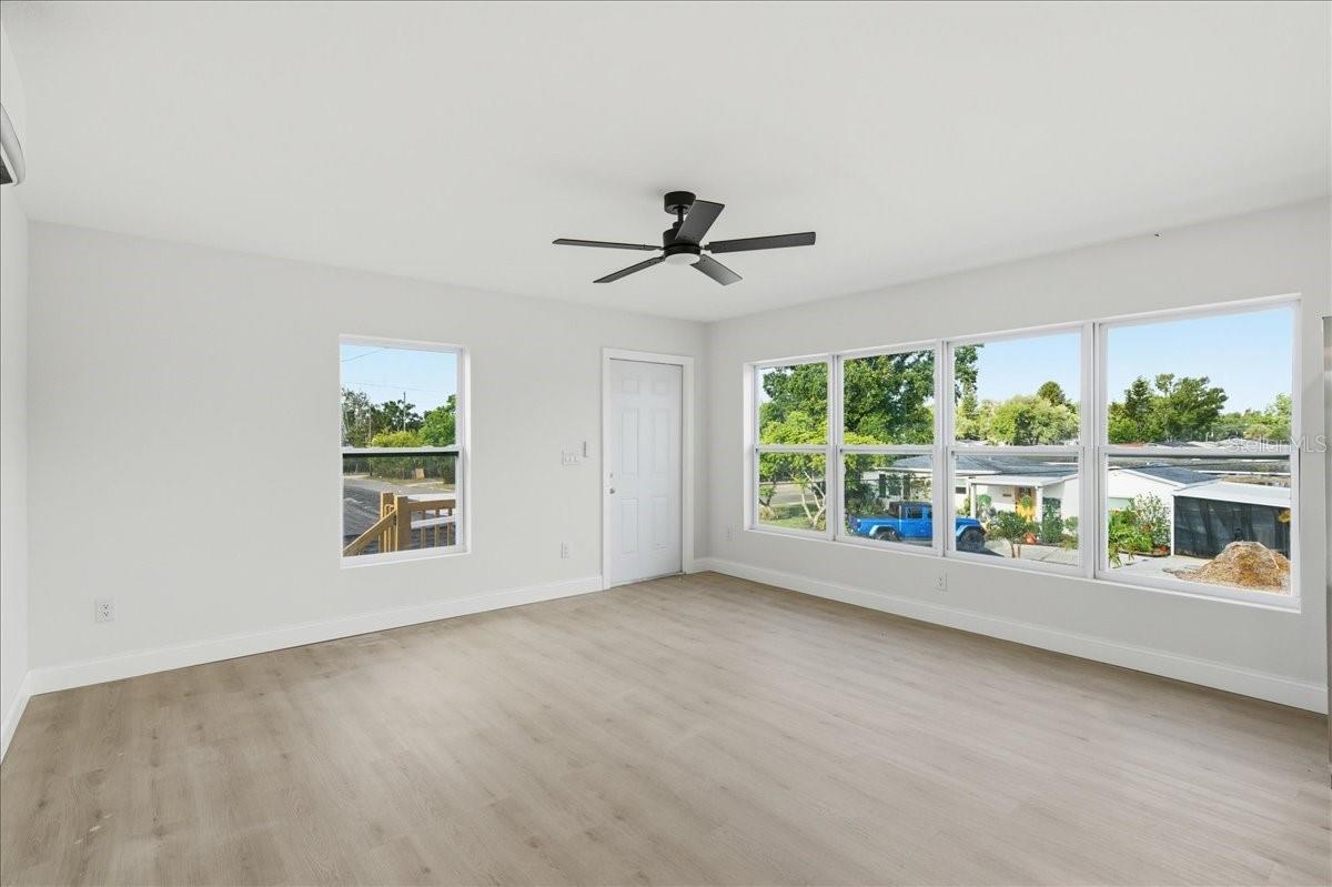 Image 62 of 97 For 4651 22nd Avenue N