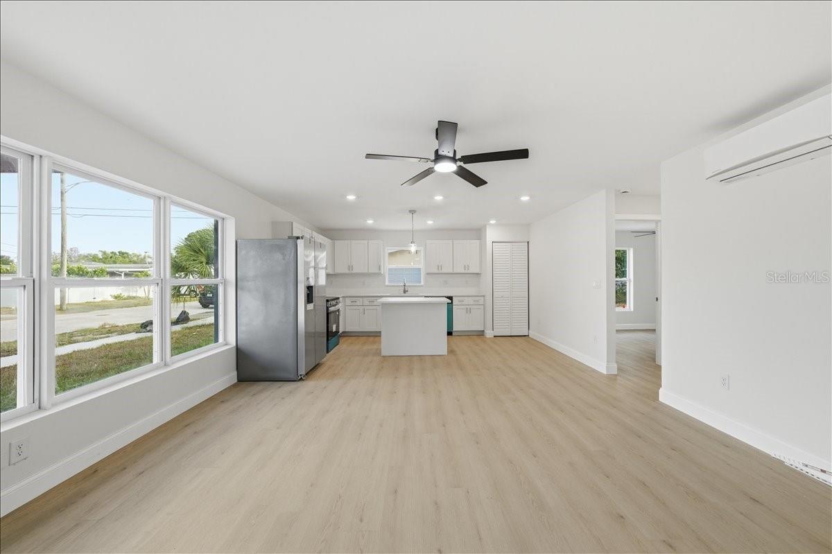 Image 69 of 97 For 4651 22nd Avenue N