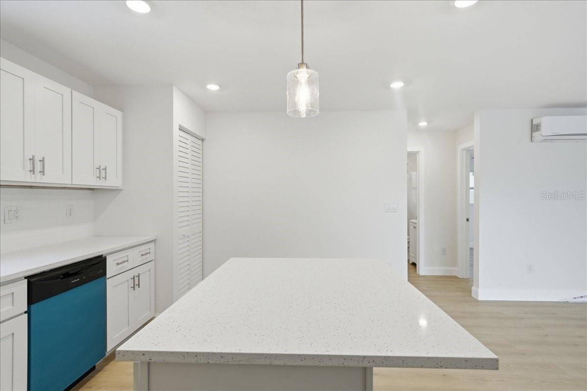 Image 78 of 97 For 4651 22nd Avenue N