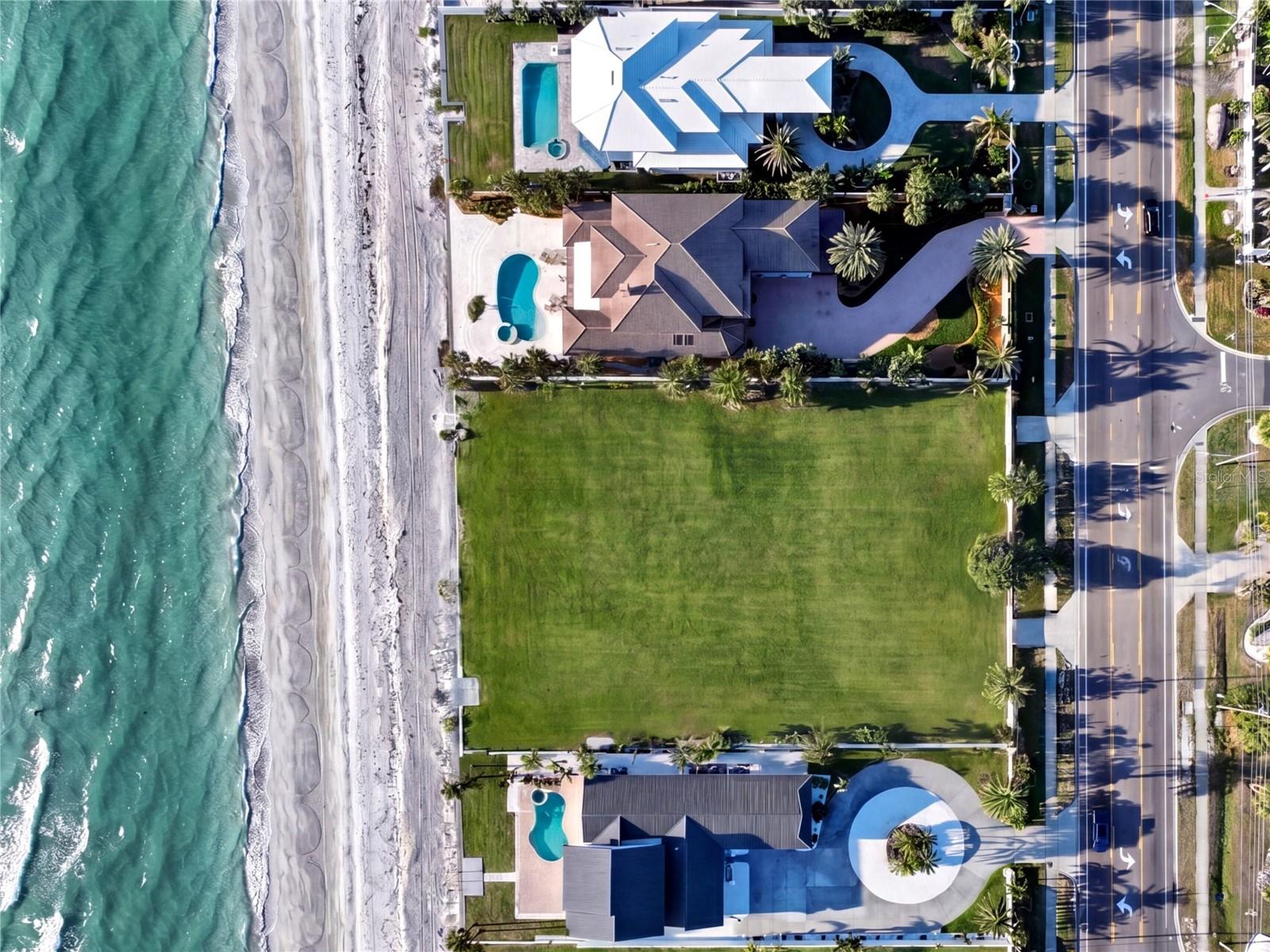 Listing photo id 5 for 1420 Gulf Boulevard