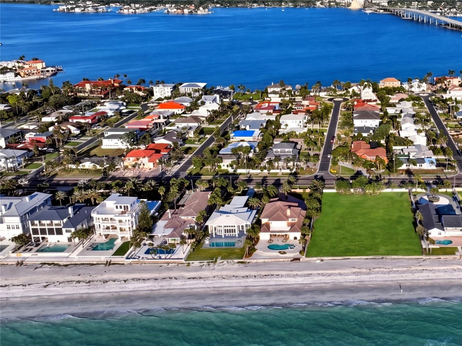 Listing photo id 6 for 1420 Gulf Boulevard