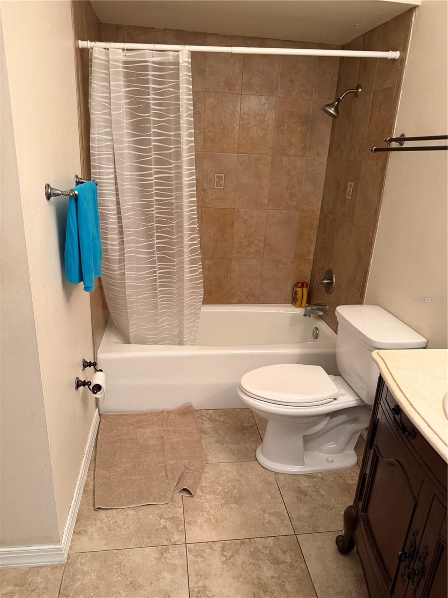 Image 16 of 27 For 10335 Carrollwood Lane 116
