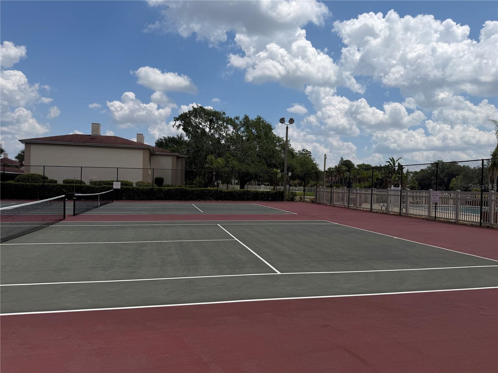 Image 21 of 27 For 10335 Carrollwood Lane 116