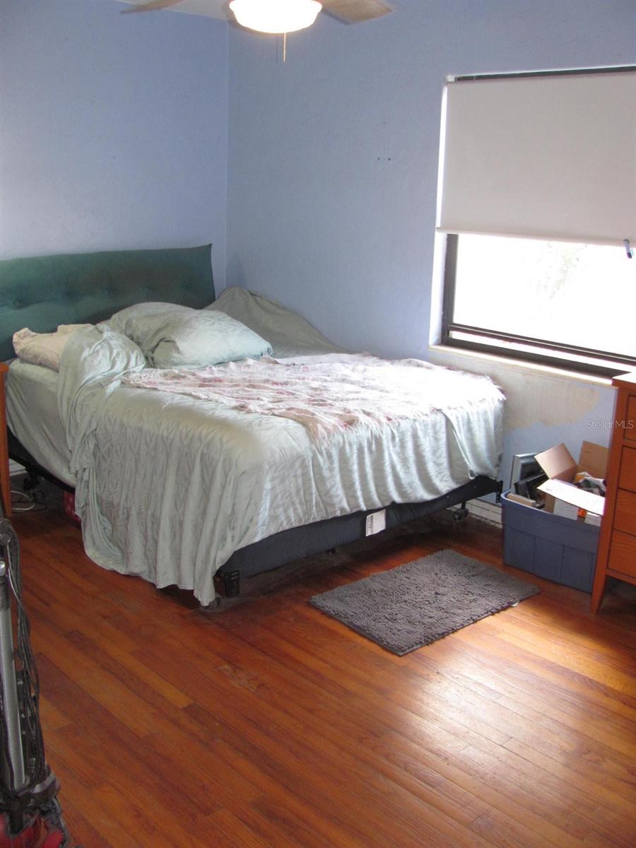 Image 9 of 13 For 4716 17th Avenue N