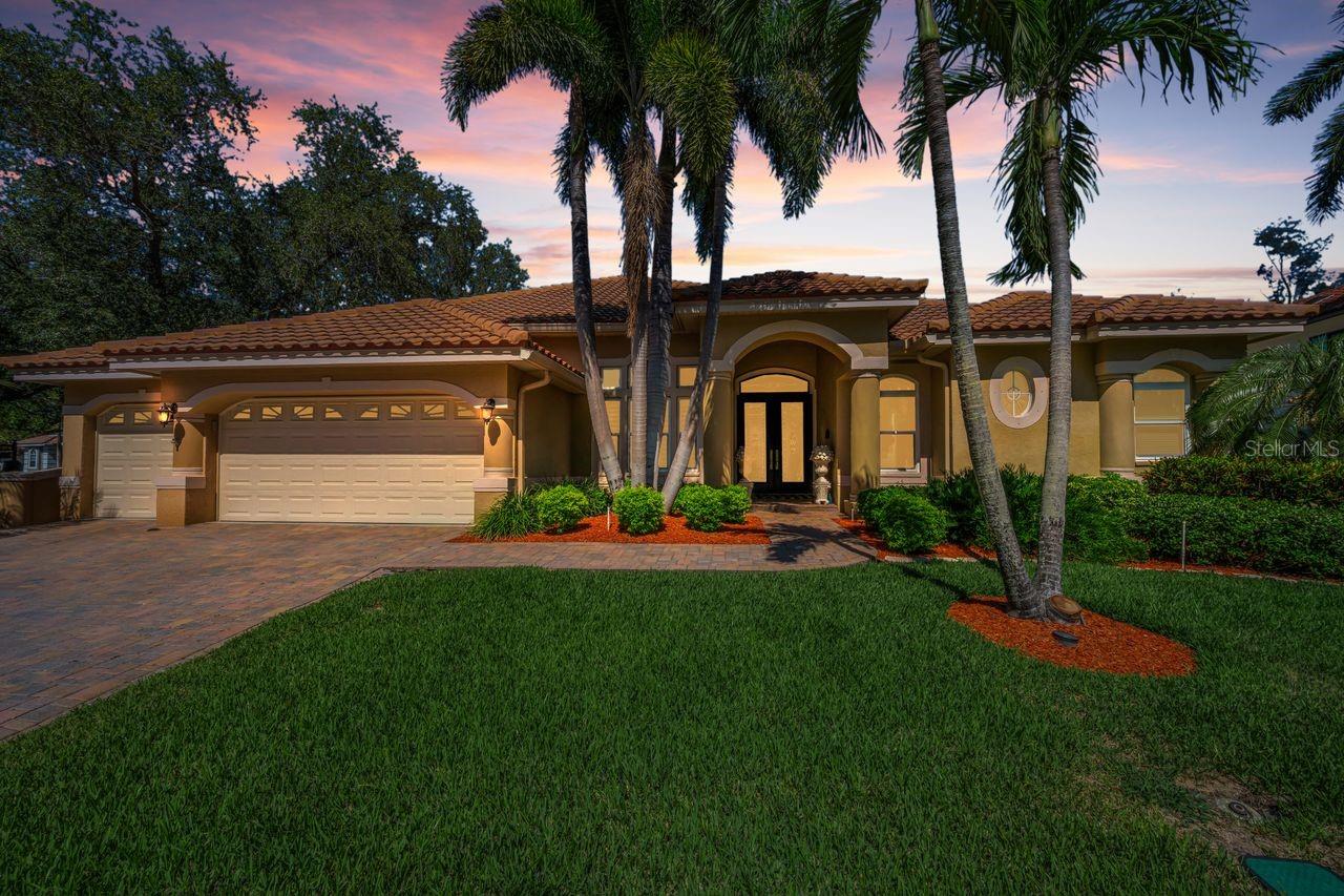 Details for 970 Southern Pine Court Ne, ST PETERSBURG, FL 33703