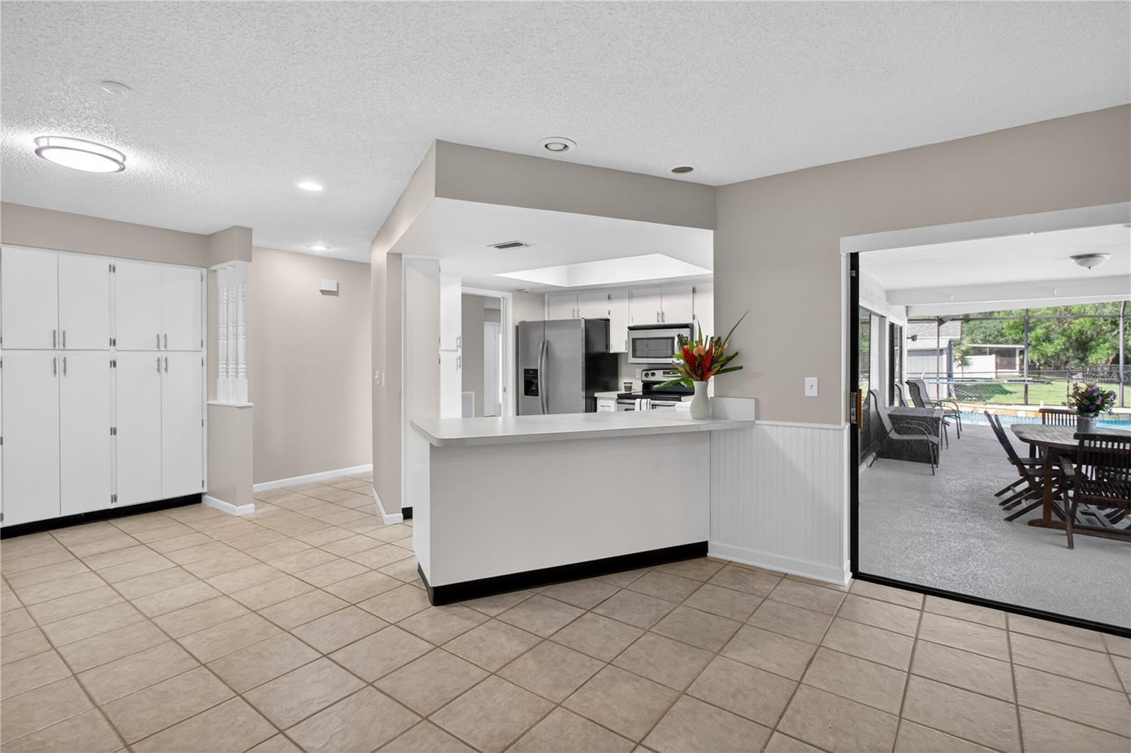 Image 18 of 52 For 23311 Dover Drive