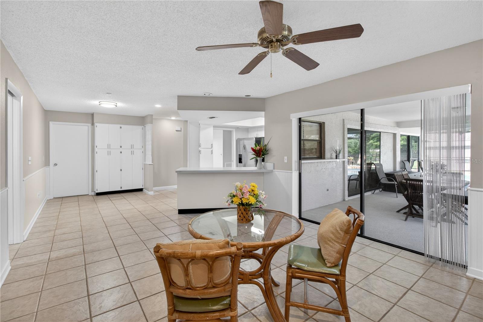 Image 19 of 52 For 23311 Dover Drive