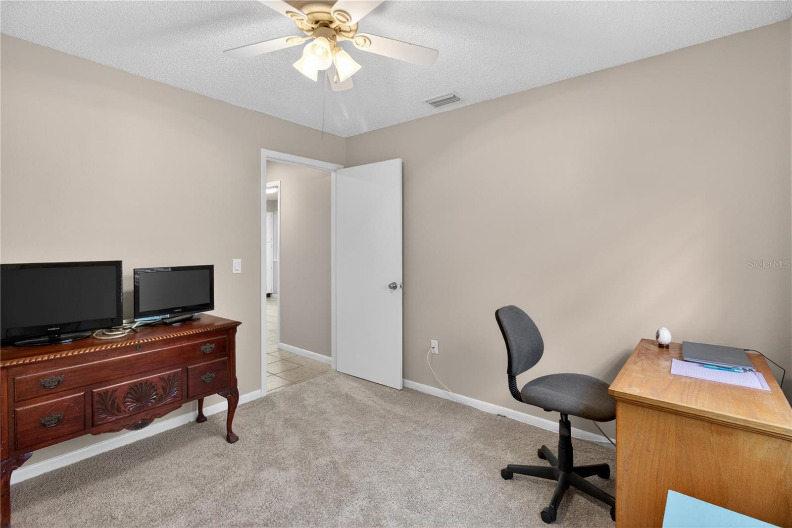 Image 32 of 52 For 23311 Dover Drive