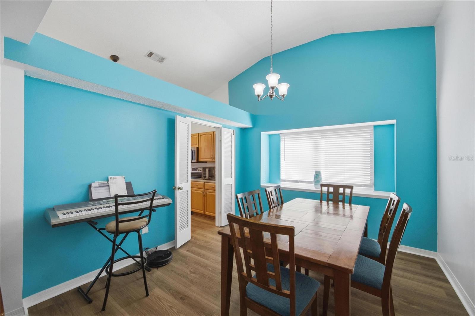 Image 13 of 40 For 1918 Blue Sage Court