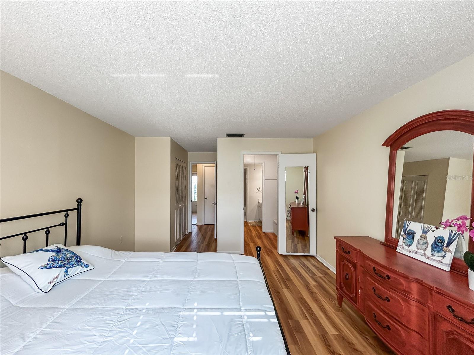 Image 6 of 21 For 1706 Belleair Forest Drive 252