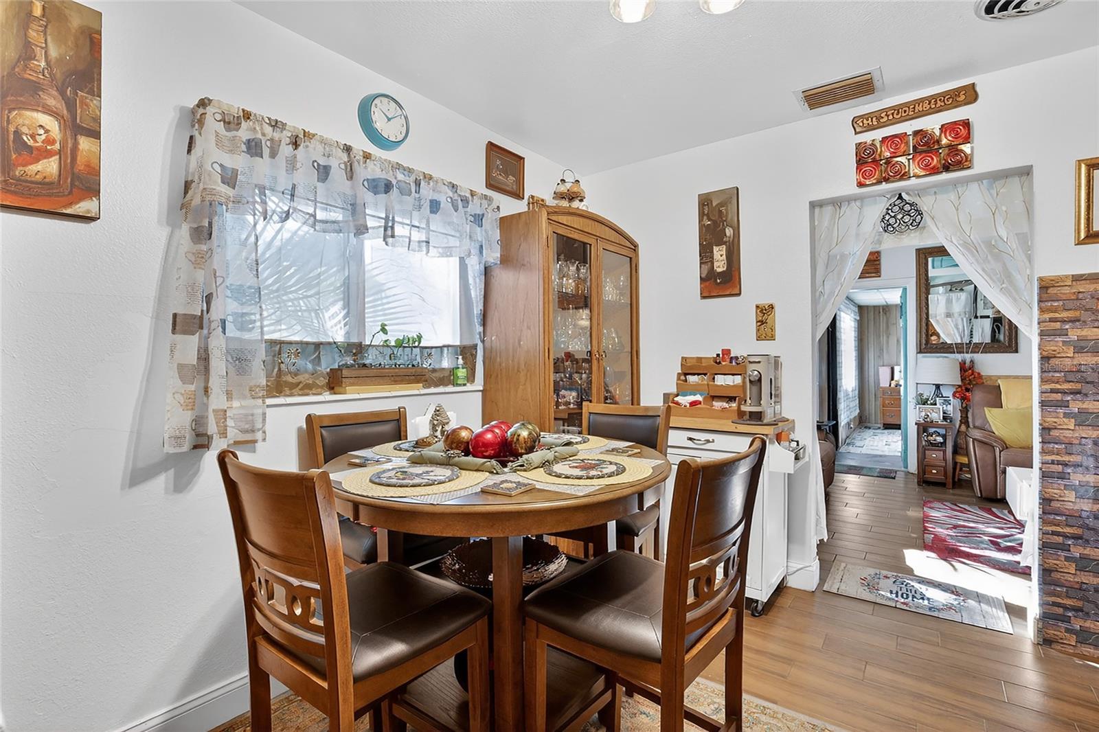 Image 11 of 30 For 6206 Hale Avenue
