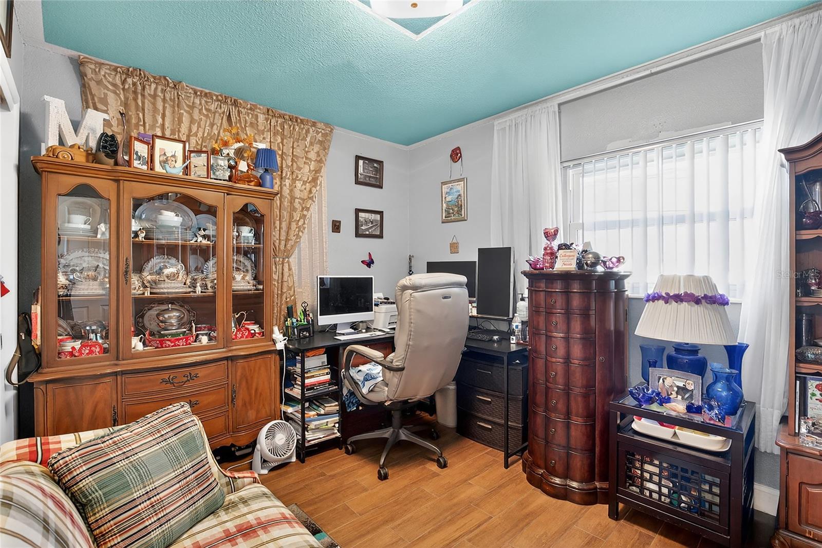 Image 17 of 30 For 6206 Hale Avenue