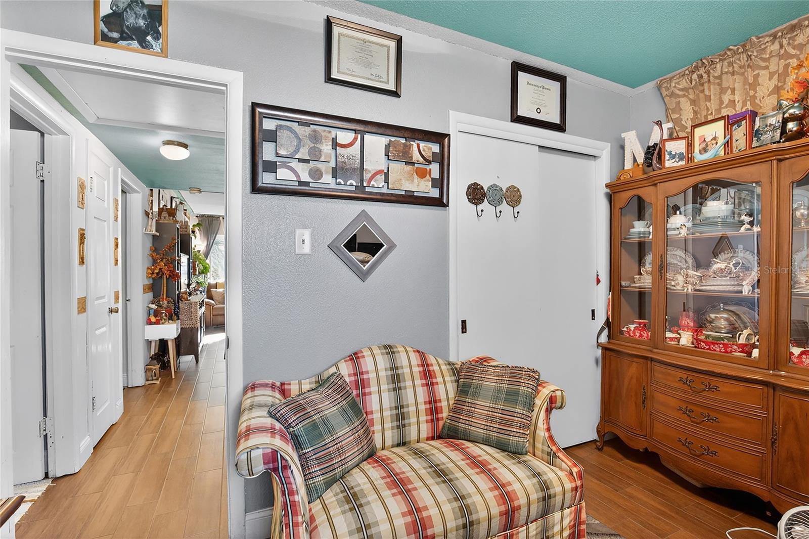 Image 18 of 30 For 6206 Hale Avenue